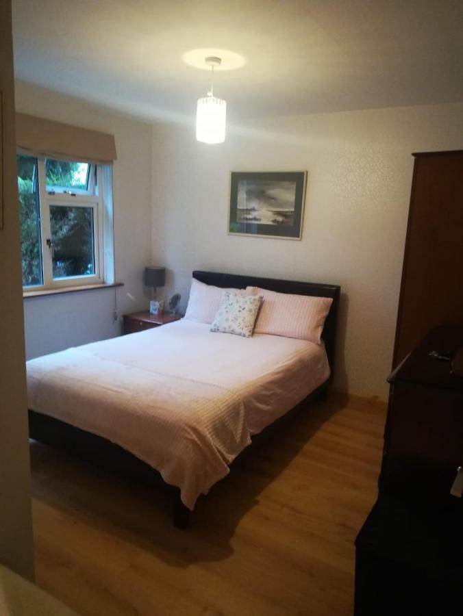 Cosy Apartment Holywood  Zewnętrze zdjęcie
