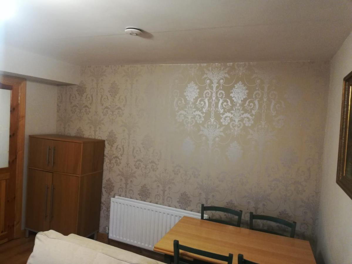 Cosy Apartment Holywood  Zewnętrze zdjęcie